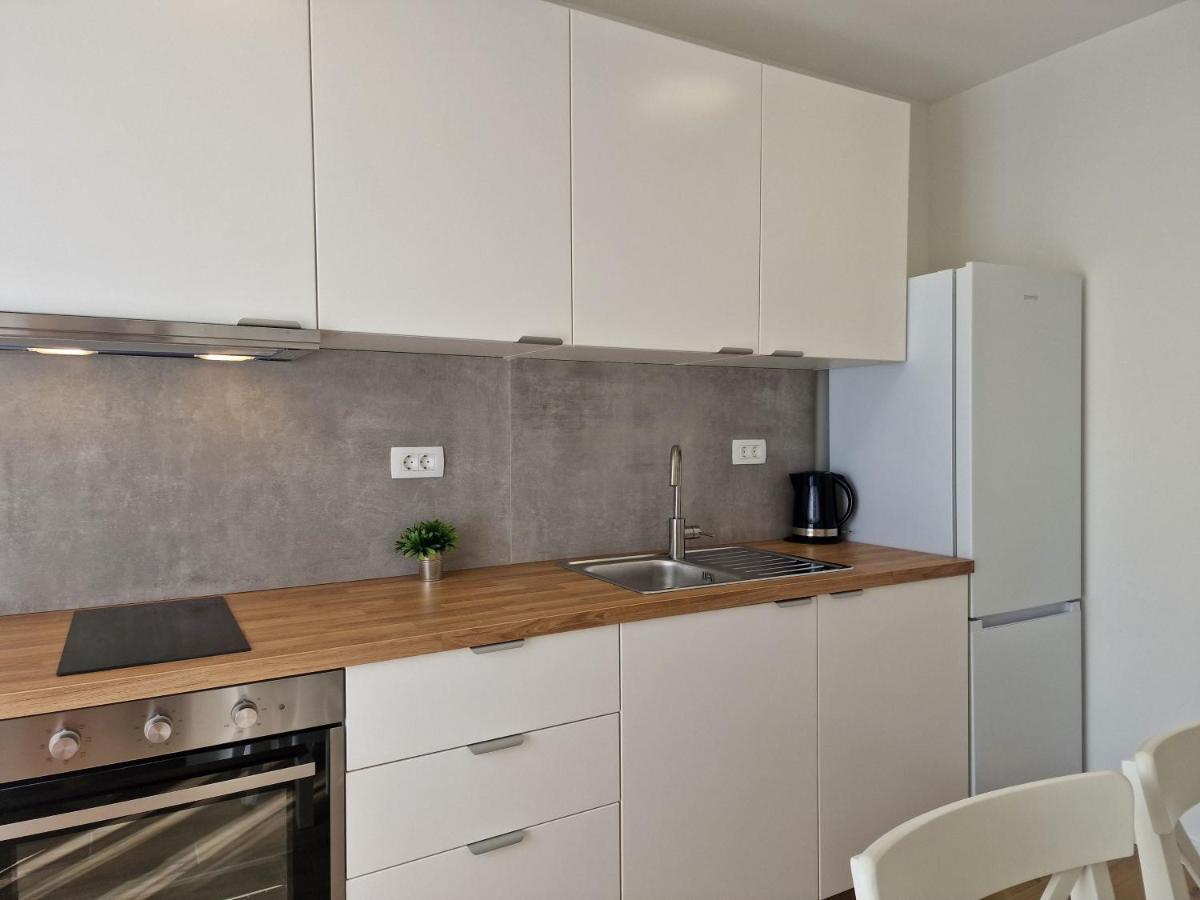 Apartments Miamare Primošten Eksteriør bilde