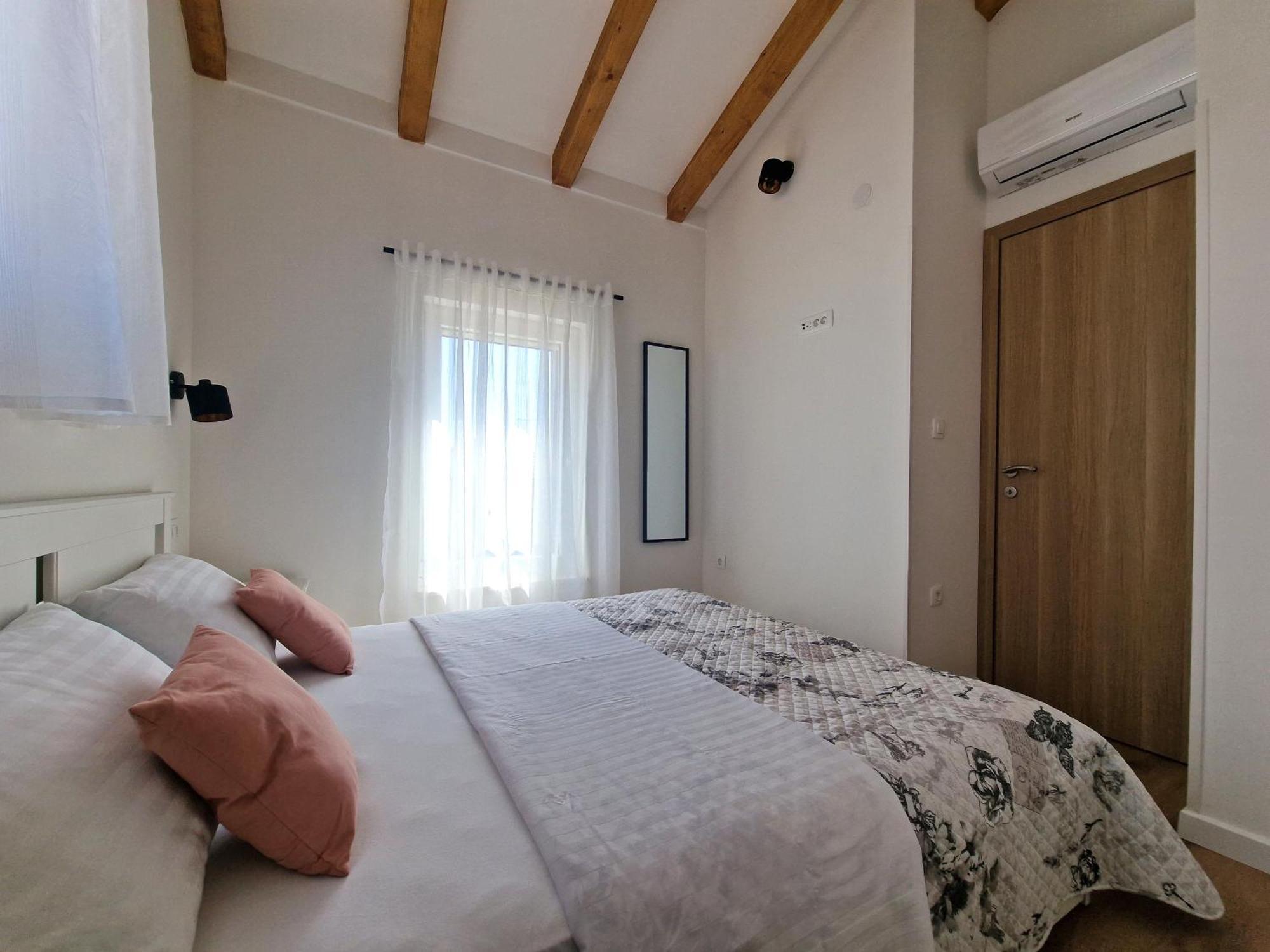 Apartments Miamare Primošten Eksteriør bilde