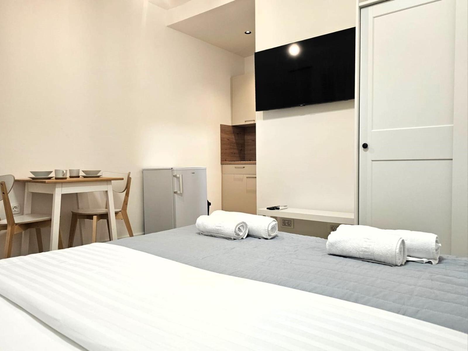 Apartments Miamare Primošten Rom bilde